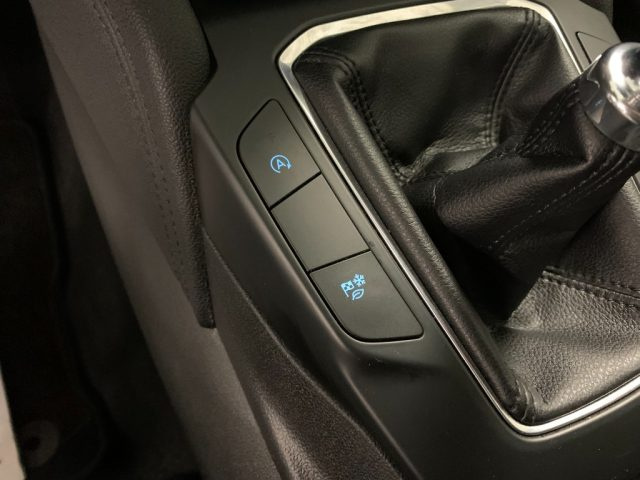 FORD Kuga usata, con Bluetooth