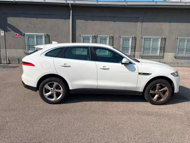 JAGUAR F-Pace usata, con Autoradio