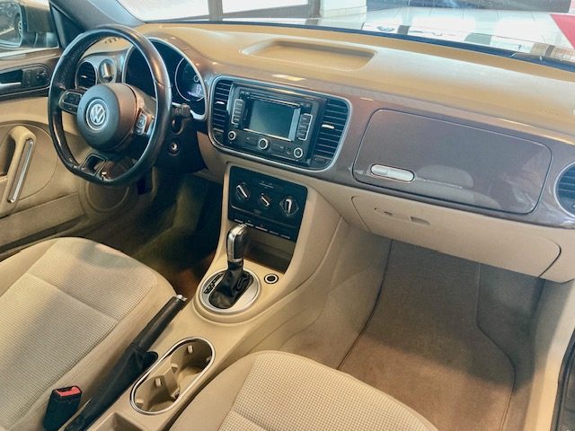 VOLKSWAGEN Maggiolino usata, con Cruise Control