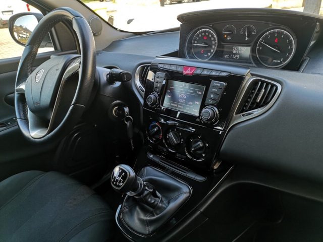 LANCIA Ypsilon usata, con Supporto lombare