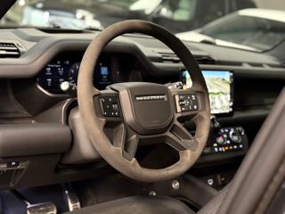 LAND ROVER Defender usata, con Boardcomputer
