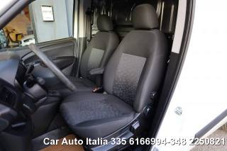 OPEL Combo usata, con Parabrezza riscaldabile