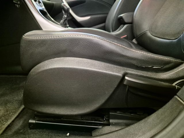 OPEL Astra usata, con Ruotino