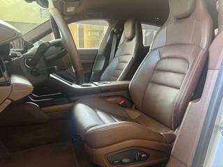 PORSCHE Taycan usata, con Controllo trazione