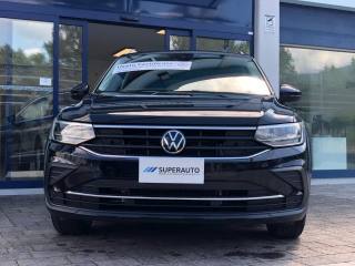 VOLKSWAGEN Tiguan usata, con Autoradio