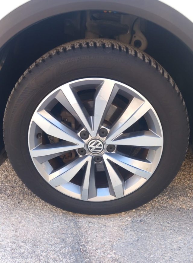 VOLKSWAGEN T-Roc usata, con Alzacristalli elettrici