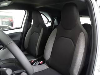 TOYOTA Aygo X usata, con Servosterzo