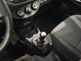 TOYOTA Yaris usata, con Fendinebbia