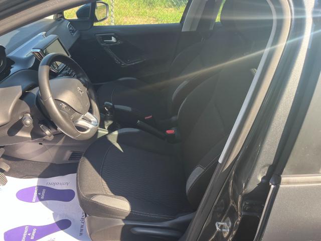 PEUGEOT 208 usata, con Boardcomputer