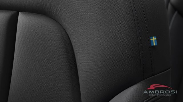 VOLVO XC40 usata 12