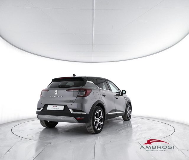 RENAULT Captur usata 2