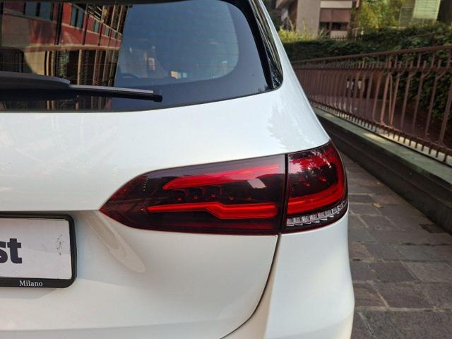 MERCEDES-BENZ B 180 usata, con Portellone posteriore elettrico