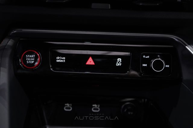 AUDI Q5 usata, con Volante in pelle