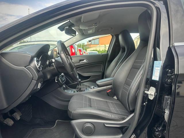 MERCEDES-BENZ GLA 180 usata, con Airbag testa