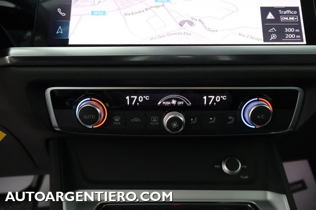 AUDI Q3 usata, con Park Distance Control