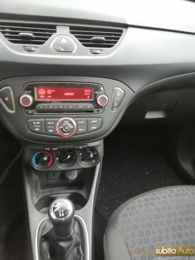 OPEL Corsa usata, con Autoradio