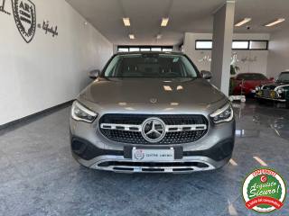 MERCEDES-BENZ GLA 220 usata, con Airbag