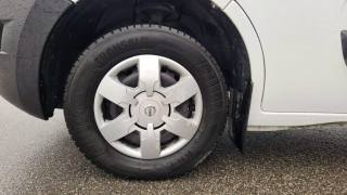 NISSAN NV400 usata 14