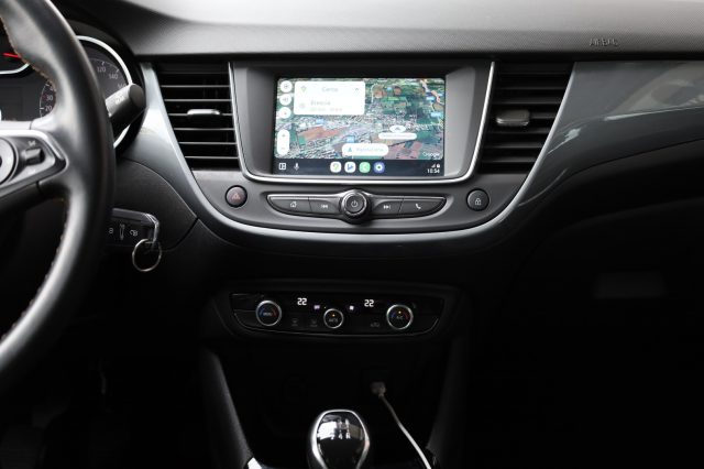 OPEL Crossland X usata, con Sedile posteriore sdoppiato