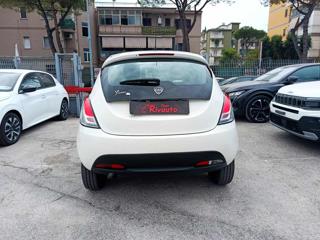 LANCIA Ypsilon usata, con Autoradio