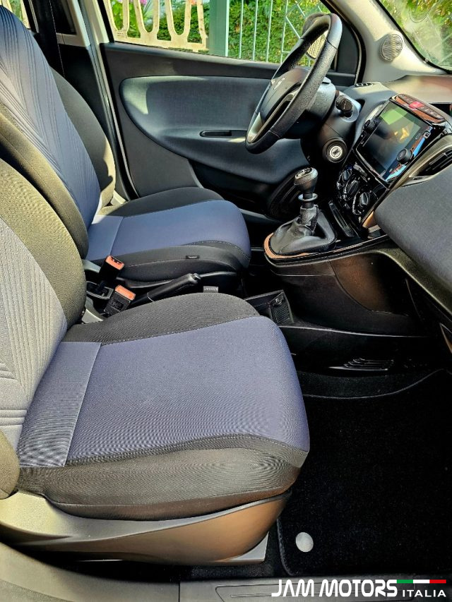 LANCIA Ypsilon usata, con Servosterzo