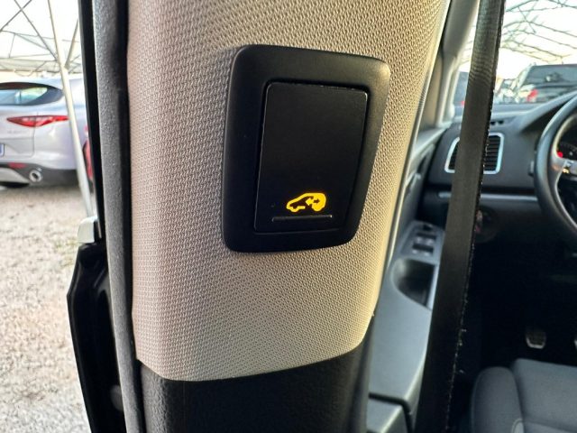 VOLKSWAGEN Sharan usata, con ESP