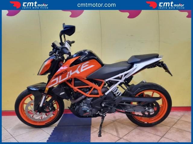 KTM 390 Duke usata 3