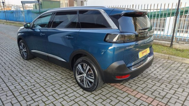 PEUGEOT 5008 usata, con Cerchi in lega