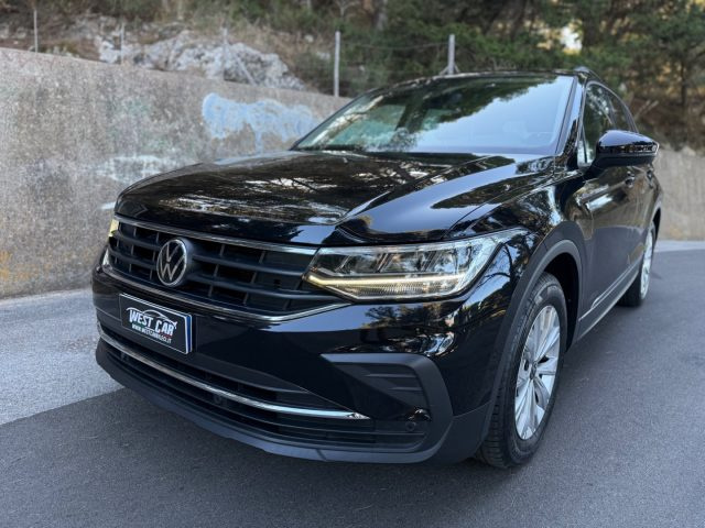 VOLKSWAGEN Tiguan usata, con Autoradio