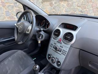 OPEL Corsa usata, con Isofix