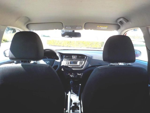 HYUNDAI i20 usata 42