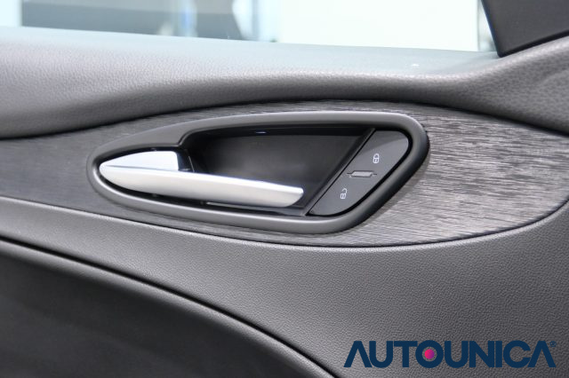 ALFA ROMEO Stelvio usata, con Luci diurne