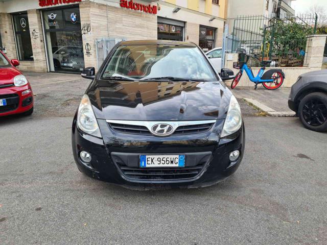 HYUNDAI i20 usata, con Airbag