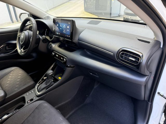 TOYOTA Yaris usata, con Sedili riscaldati