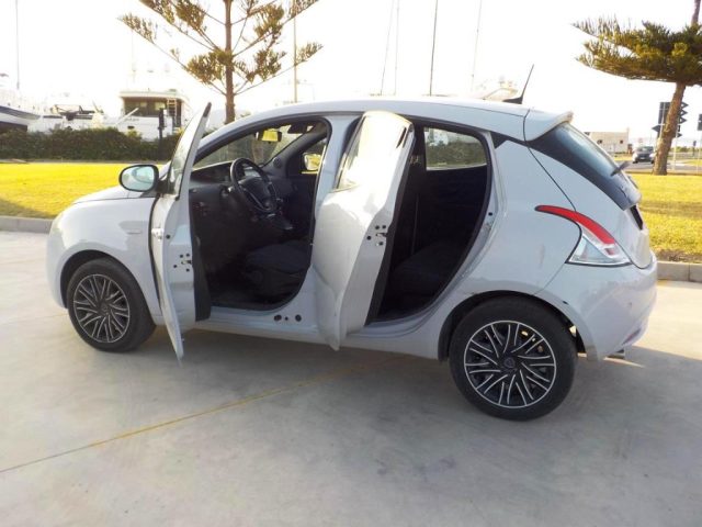 LANCIA Ypsilon usata, con Immobilizzatore elettronico