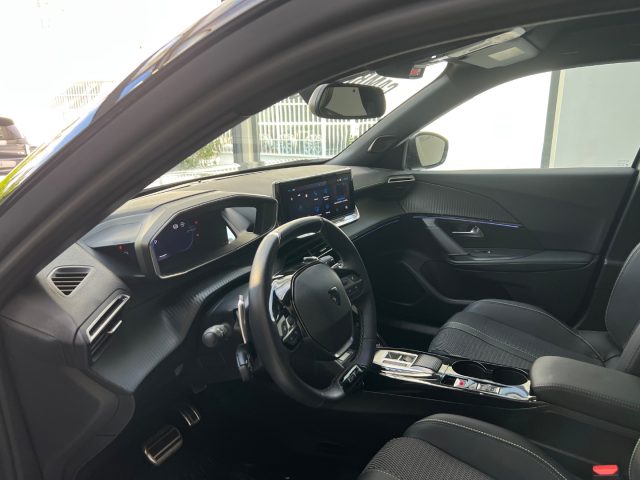 PEUGEOT 2008 usata, con Sensore di luce