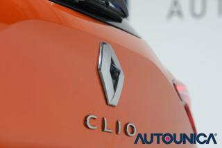 RENAULT Clio usata, con Freno di stazionamento elettrico