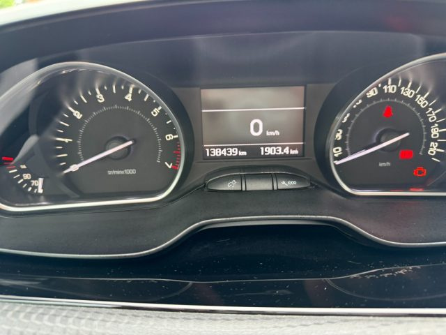 PEUGEOT 208 usata, con Specchietti laterali elettrici