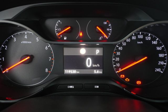 OPEL Grandland usata 6