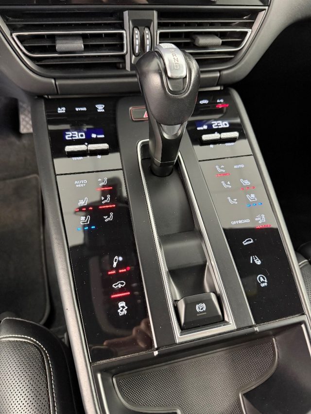 PORSCHE Macan usata, con Controllo trazione