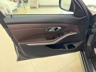 BMW 320 usata, con Fendinebbia