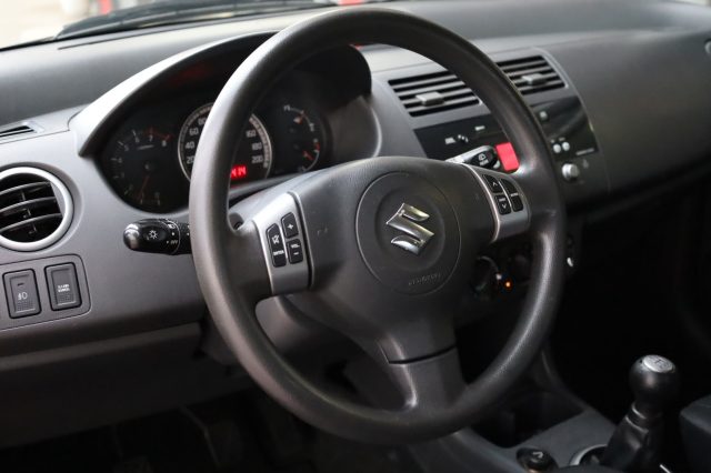 SUZUKI Swift usata, con Sospensioni sportive