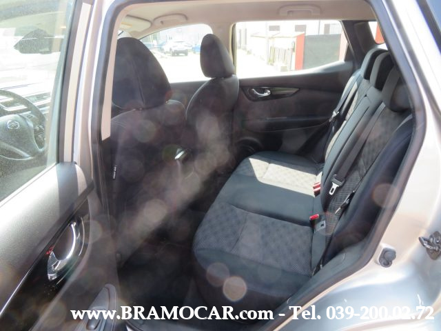 NISSAN Qashqai usata, con Sedile posteriore sdoppiato