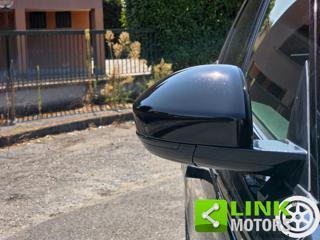 LAND ROVER Range Rover Velar usata, con USB