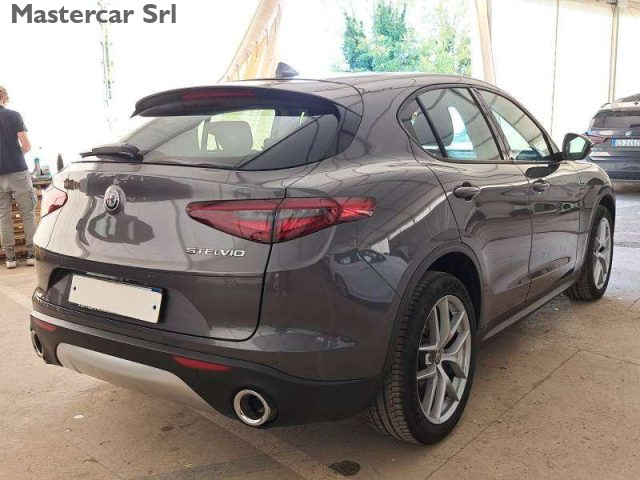 ALFA ROMEO Stelvio usata, con Airbag
