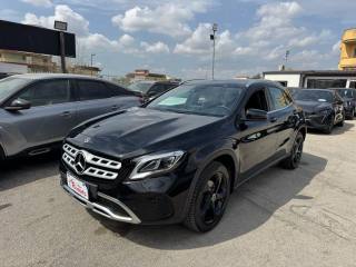 MERCEDES-BENZ GLA 200 usata, con Alzacristalli elettrici