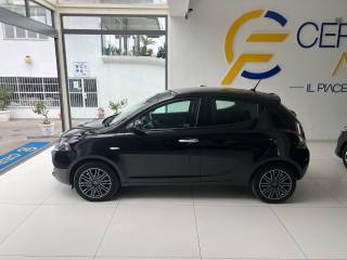 LANCIA Ypsilon usata, con Autoradio