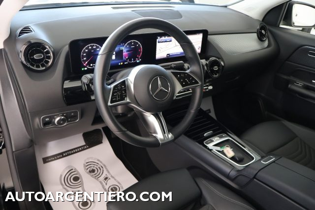 MERCEDES-BENZ GLA 180 usata, con Alzacristalli elettrici
