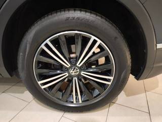 VOLKSWAGEN Tiguan usata, con Boardcomputer