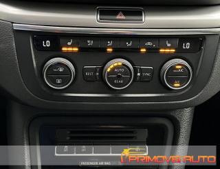 VOLKSWAGEN Sharan usata, con Autoradio